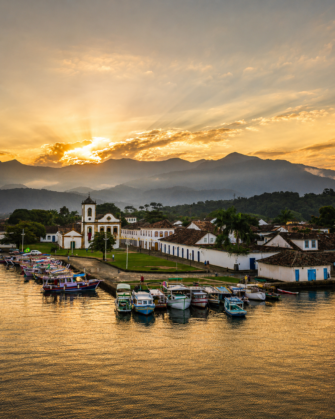 Vista da Igreja Santa Rita em Paraty